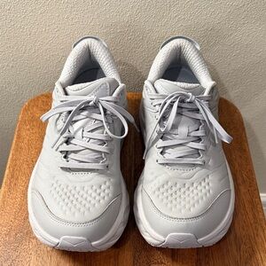 Hoka Bondi SR women’s size 9D wide slip resistant, water resistant